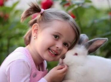 龙年5月20日出生女孩五行八字 吉祥的女龙宝宝名字