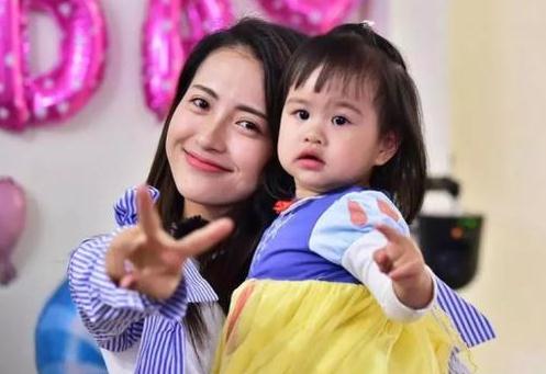 明星家孩子的乳名搞笑 