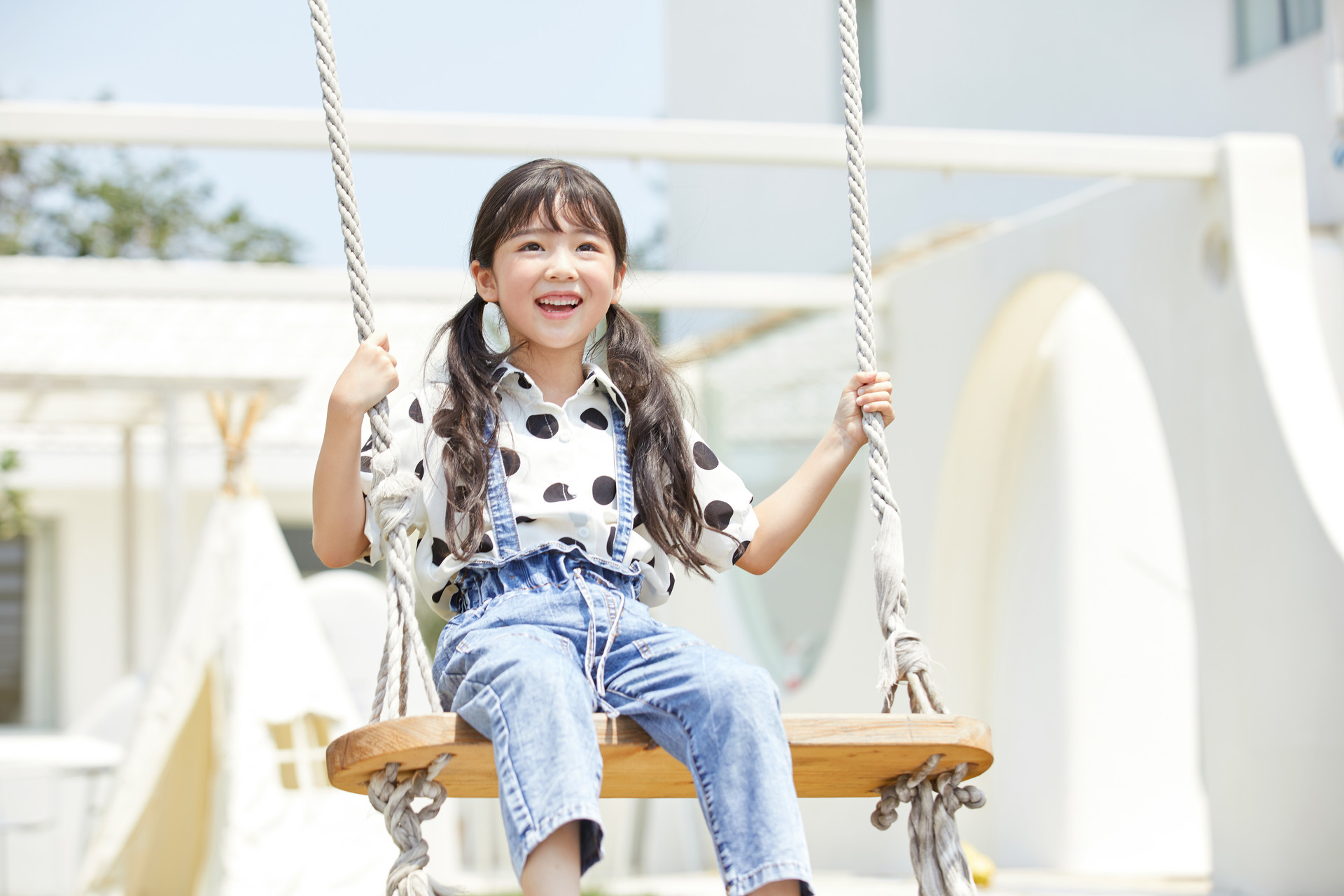 易姓女孩取名有内涵