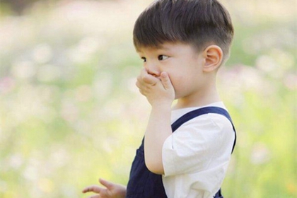 好听稀少的男孩名字一个字 一个字的男孩儿名 