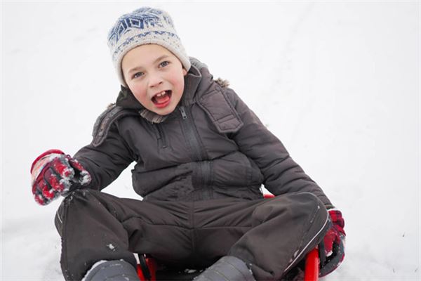 少字取名中的寓意 