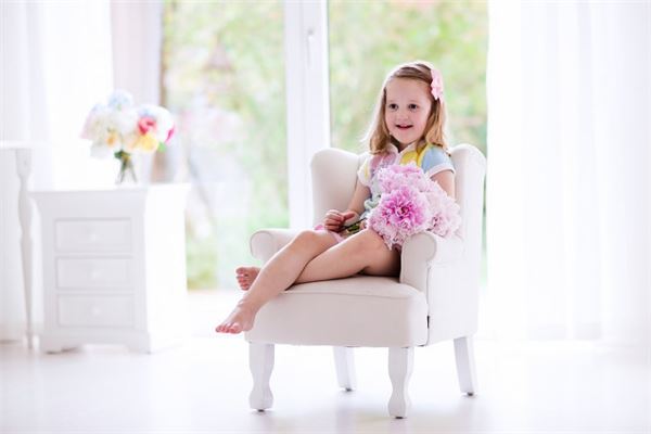 宏在名字中的寓意 