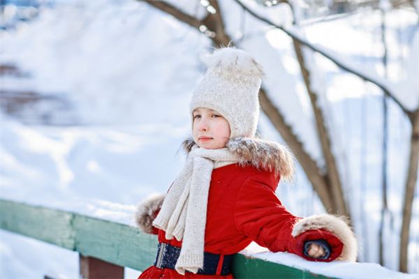 铂字在名字中的寓意 