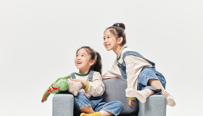 靳姓宝宝古诗词起名 100个出自诗经的靳姓名字