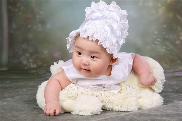 怎么样给新生儿起名字？ 