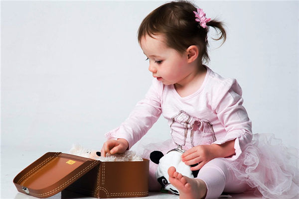 史姓起名字2023年出生 