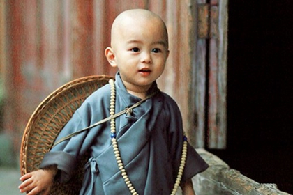 给男孩取名字大全 男生名字干净温柔阳光 