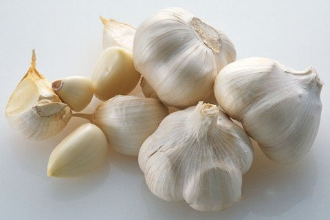 梦见大蒜 蒜苗 蒜头