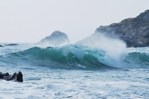 梦见海涨潮，或者起风暴