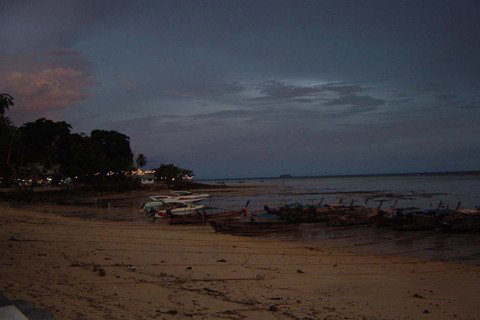 梦见晚上有关场景