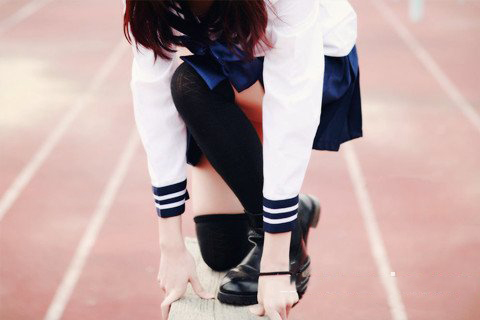 梦见女同学来我家