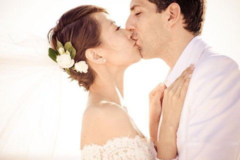 梦见嫁给外国人