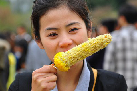 梦见吃玉米