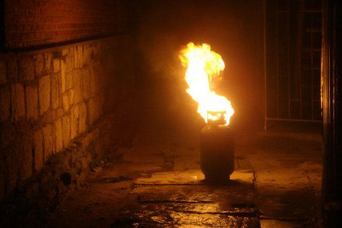 梦见煤气罐着火