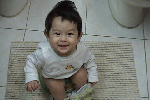 梦见上厕所有人跟着