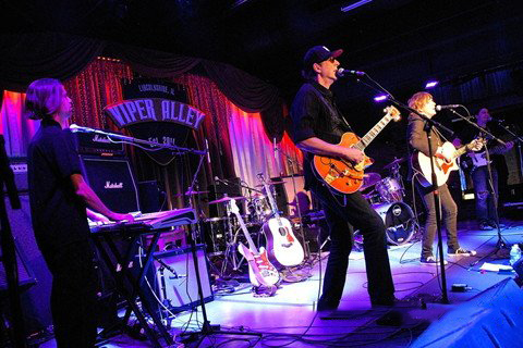 梦见卡拉OK K歌 唱歌