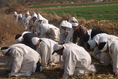 梦见给死人磕头