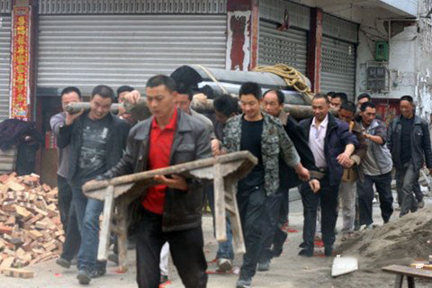 梦见有人抬棺材