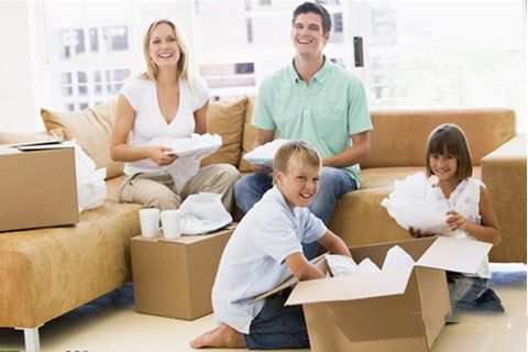 梦见别人搬到自己的家里住