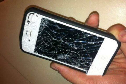 梦见手机摔坏了