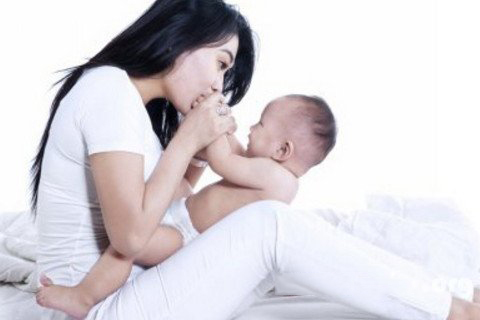 梦见亲戚生孩子