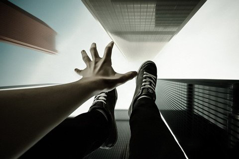 梦见别人跳楼没死