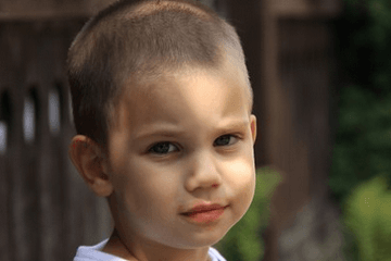 牛年男宝宝取名字最佳起名宜用字 