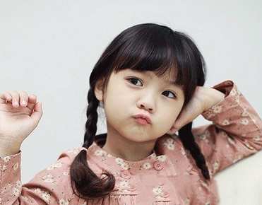 张姓女孩起名时尚点的 