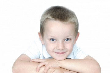 鼠年男宝宝小名简单好听 