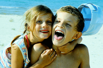 一儿一女四字用成语起名 