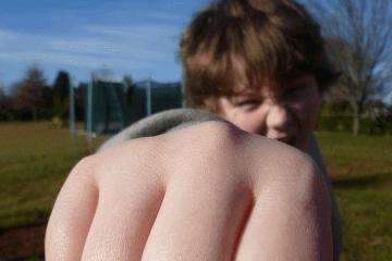 屹字一般人用不起吗为什么 带屹字的男孩名字