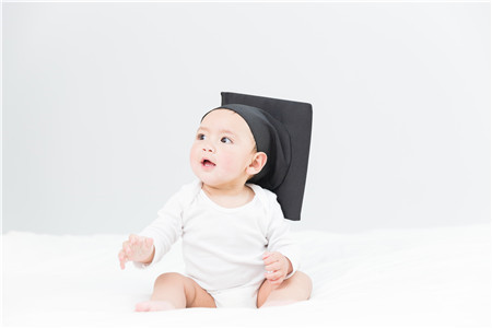 引经据典的男孩名字 