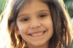 王起名字女孩四个字 四个字名字独特好寓意姓王 