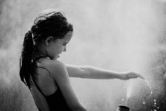 属木的女孩名字最佳 五行缺木女孩起名大全 