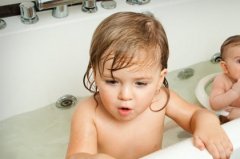 起名字女孩黄语加什么 黄姓女孩取名用语字怎么搭配 