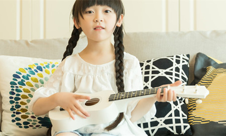 女生叫什么名字好听霸气 