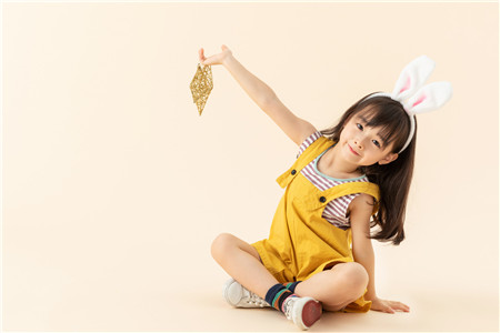 女孩名字大全2023最新版的属兔（精选300个） 