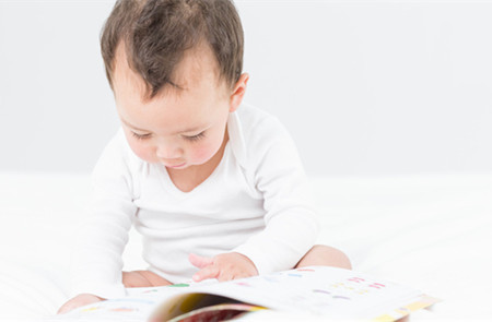 男孩子稳重成熟儒雅的名字 