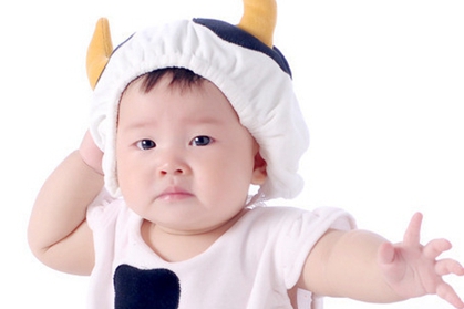 牛年王姓男宝宝100分的好名字 姓王牛年出生的男孩名 